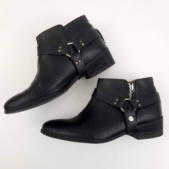 zara harness boot
